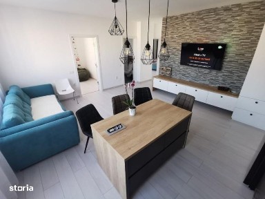 Apartament 3 camere | 62 (utili)+5+50mp | Zona Florilor | 2 Parcari