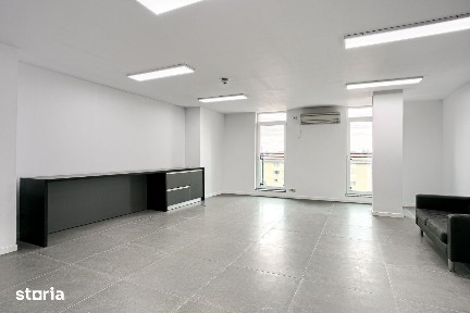 Birou premium de 57 mp de închiriat - Arad Plaza, ultracentral
