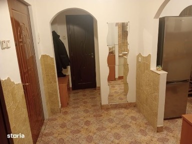 Apartament cu 4 camere de vanzare
