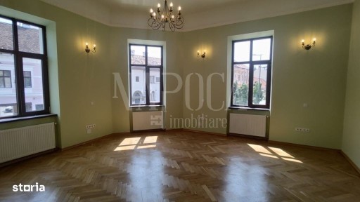 Apartament 3 camere de vanzare in Centru, Cluj Napoca