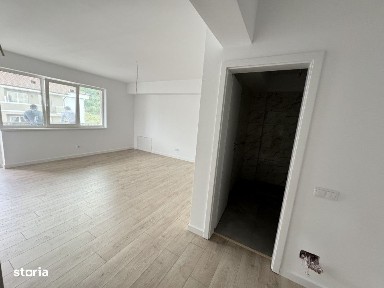 Apartament de 3 camere, 66.6 mp, Finisat, Zona Teilor