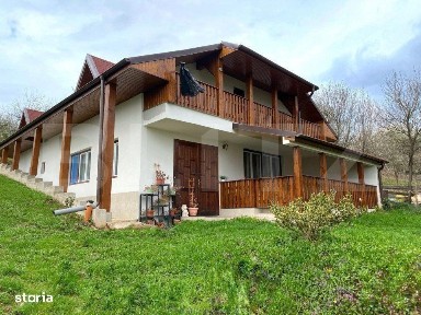 Casa deosebita cu 5 dormitoare, 115 mp, teren 2300 mp, zona Schit