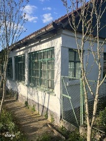 Casa de vanzare cu teren intravilan-Uileacu de munte