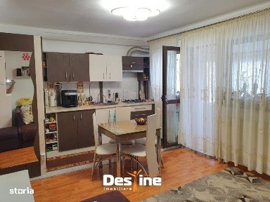 Apartament 3 camere 73 mp etaj 3 - zona Tatarasi - Aviatiei