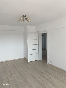 Vând Apartament 4 camere Pascani