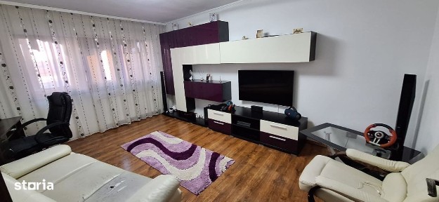 De Vanzare Apartament cu 3 camere zona Vidin