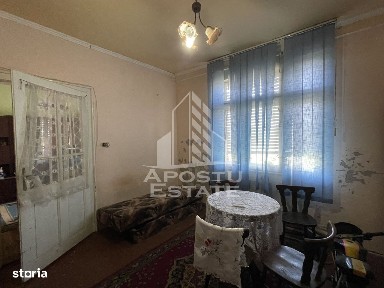 Casa individuala de vanzare Centrul Comercial Alfa Dambovita