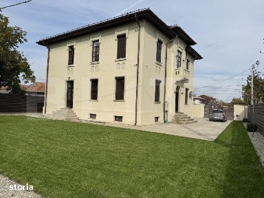 Casa tip conac S + P + E de 365 mpu, pe un teren de 1.143mp, Malu Mare