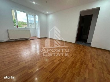 Apartament cu 2 camere, semidecomandat, etajul 2, centrala proprie