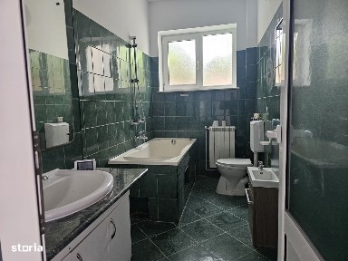 Apartament 3 cam 110 mp Copou exact langa liceul Negruzzi