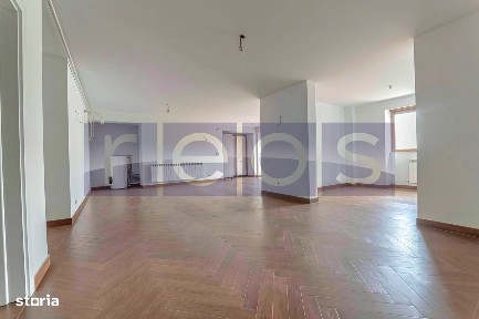 3 CAMERE | DOROBANTI