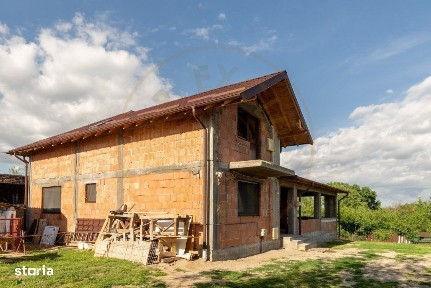 0% COMISION ! CASA PARTER+ MANSARDA - com PADURETI, Arges