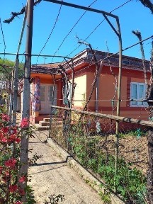 Casa Com Fitionesti loc Manastioara vrancea