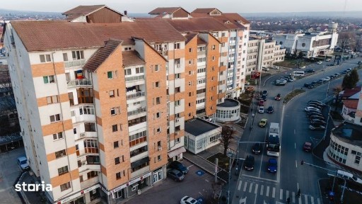 Apartament 3 camere de vânzare în Târgu Jiu, strada Republicii