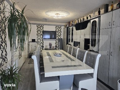 Apartament de vanzare, cu 3 camere, 81., 6 mp, zona Closca