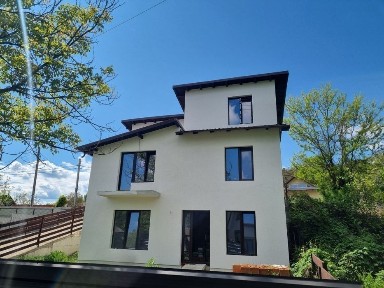 Vila noua D+P+M in Stefanesti la 2 km de Pitesti