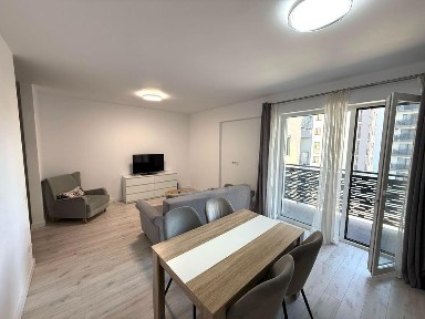 Inchiriez apartament in bloc nou