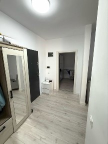 Inchiriez apartament cu 2 cam,etaj 2 /Hotelier/CITITI ANUNTUL