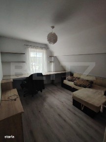 Apartament 3 camere, 48 mp | Etaj 3 | Curte comuna si parcare.