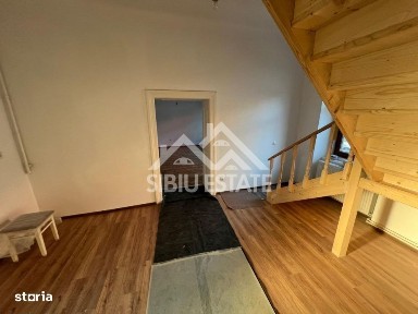 Apartament la casă - spațiu ideal birouri, str. Crișanei, Sibiu