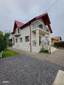 Casa cu 5 camere, 196 mp, 600 mp teren, in cartierul Primaverii