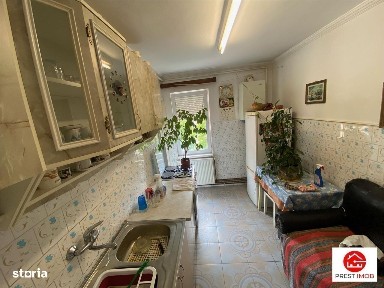 Apartament cu 3 camere de vanzare in Tudor