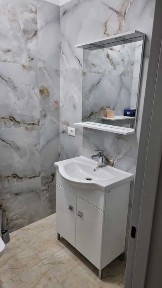 Ap.de inchiriat in bloc nou cu doua camere 500 euro