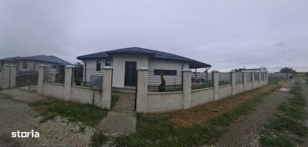 Casa moderna in Clinceni- langa parc Bragadiru