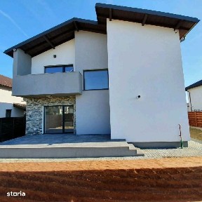 Ofer spre vânzare casa P+1, situata in Trivale