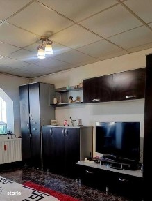 Proprietar inchiriez ap 1 camera cu AC langa Universitatea V. Goldis