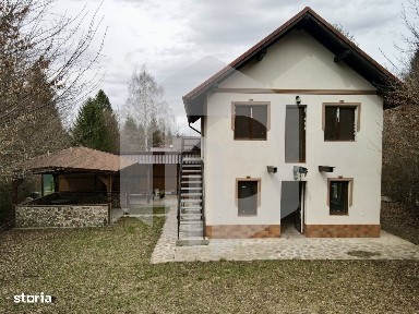 Casa de Vacanță în Valea Avrigului cu 3 Dormitoare // 120 mp