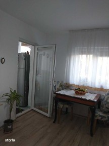 Inchiriez apartament doua camere etaj 1, in Nicolina