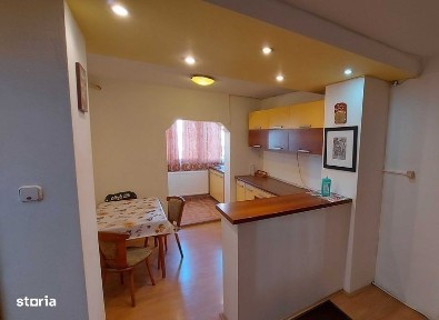 Inchiriez apartament 3 camere in Zona Soarelui,etaj 3,decomandat, 65mp