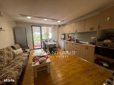 Apartament 3 camere,parter inalt,Victoriei,boxa si 2 locuri parcar