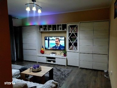 Schimb apartament decomandat cu 2 camere Sanpetru cu casa / apt 3 cam