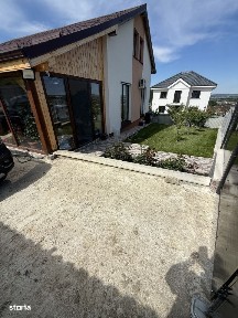 Casa individuala cu Panorama, garaj si o terasa acoperita, Campenesti