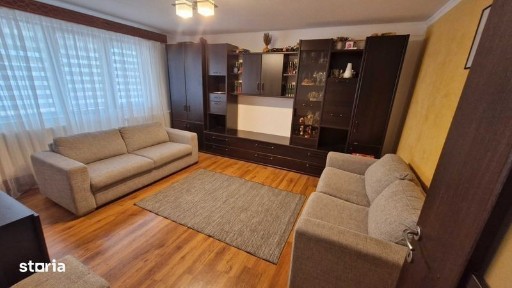 Apartament 3 camere de inchiriat