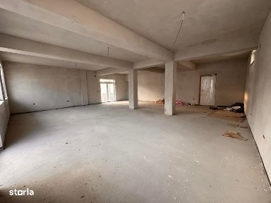 Spatiu comercial,depozit etaj 1, Robea suprafață 120 mp
