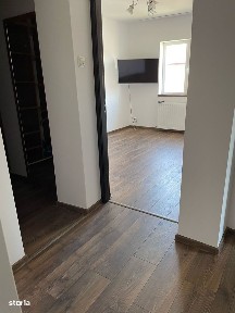 3 camere, 2 balcoane, 2 bai, bloc caramida, 80 mp, finisat complet