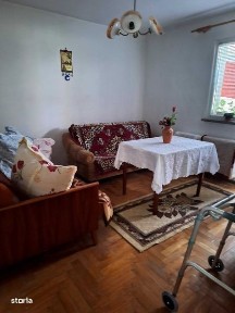 Vand apartament Piatra Neamt Zona Precista.