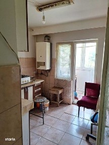 Inchiriez doar pentru firme apartament 3 camere - Tolstoi, Alba Iulia