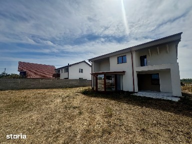 Casă 5 dormitoare lângă Oradea | Teren 652 mp | Panouri 9.3 kW