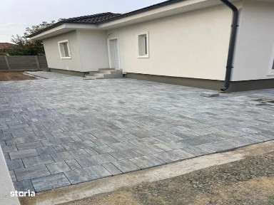 Vand duplex casa mosnita toate utilitatile,finalizat,asfalt