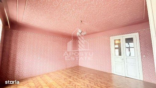 Apartament 3 camere, in Piata Maria, cladire in curs de reabilitare