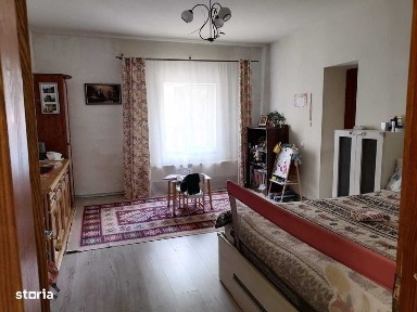 Ultracentral Sinaia, apt 2 camere, garaj, etaj 1