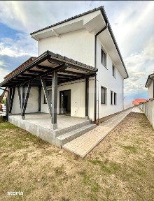 Duplex 4 camere,teren 271 mp,Micesti