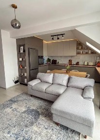 P.F vand Apartament 3 camere, doua bai, orientare Sud, Baciu
