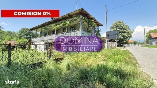 Casa cu arhitectura traditionala si teren generos, in Dragutesti