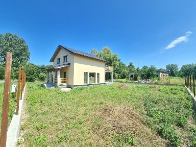 Casa noua - 4 camere de vanzare Halchiu Comision 0