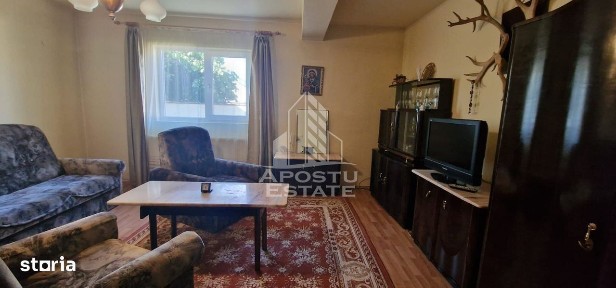 Casa individuala, centrala proprie, AC, curte, in oras